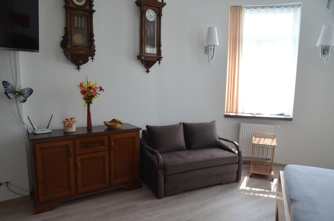 Apartman Ostry Vrsok V Starom Smokovci Apartment Vysoke Tatry Ngoại thất bức ảnh